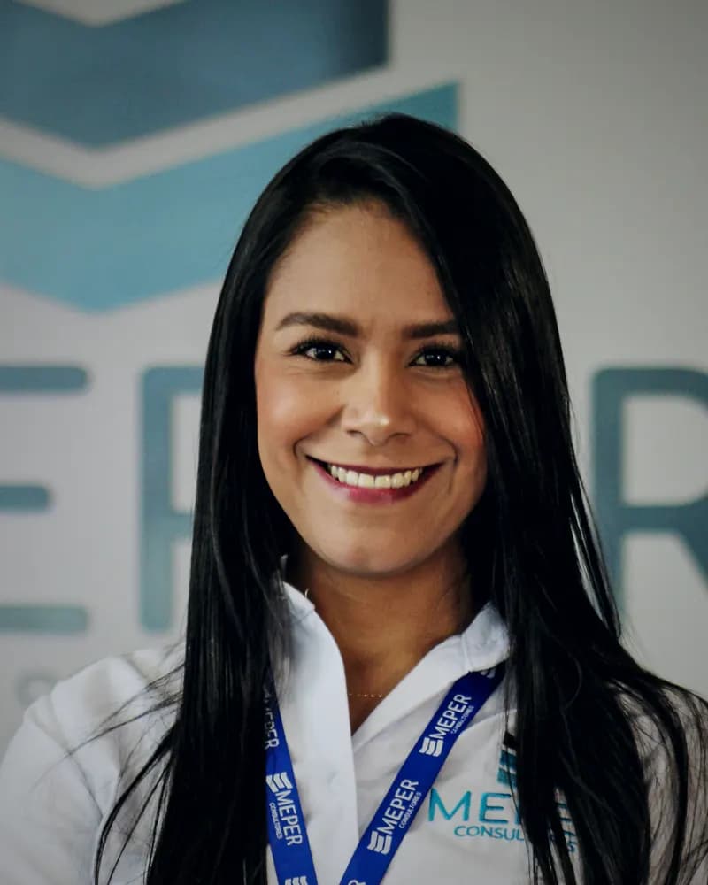 María Victoria Oñate Guerra, Consultora Senior de MEPER Consultores