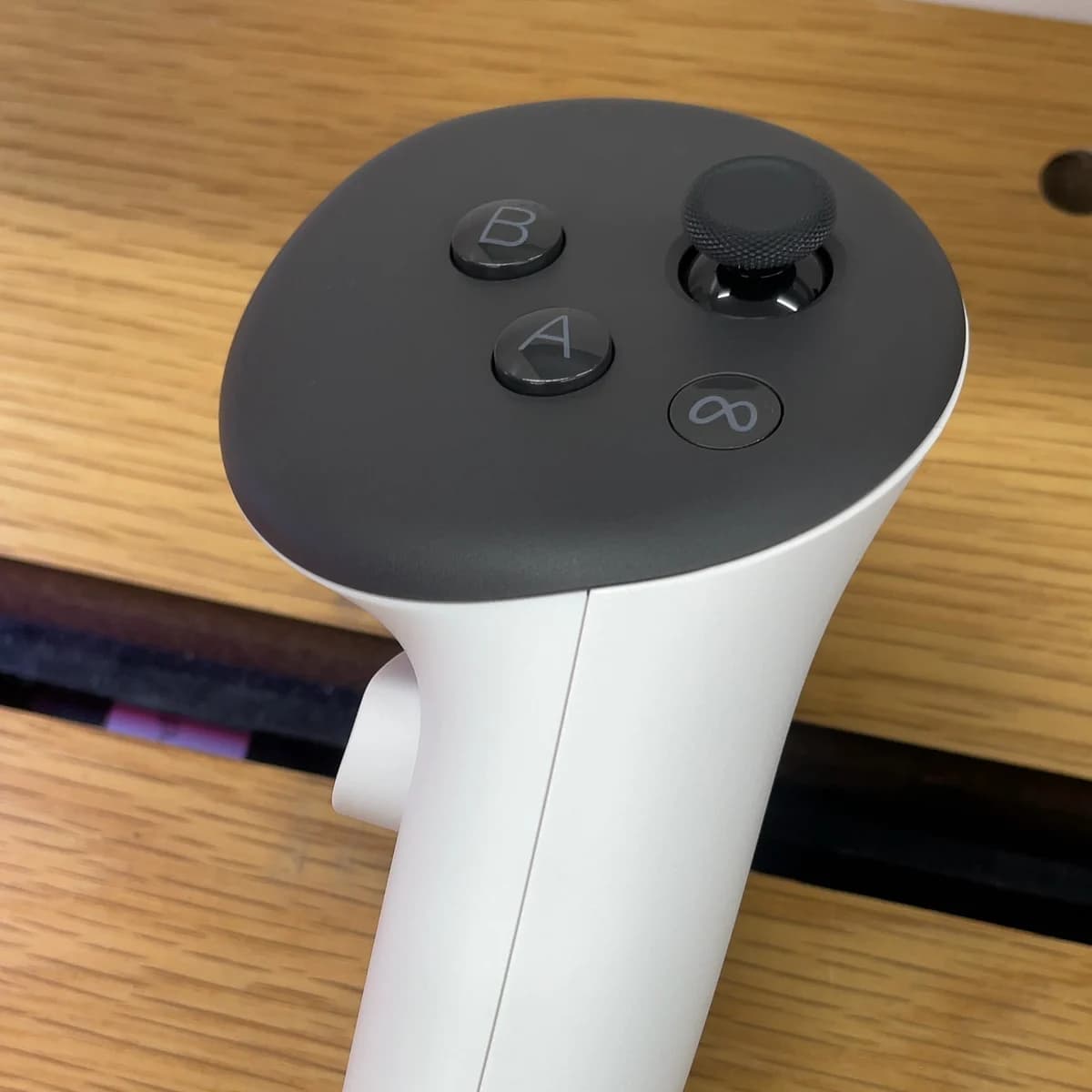 Mando inalámbrico del visor de realidad virtual Meta Quest 3